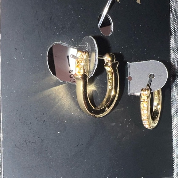 ⚜️Coach Pave Signature Huggie Earrings 💎 - Picture 3 of 5